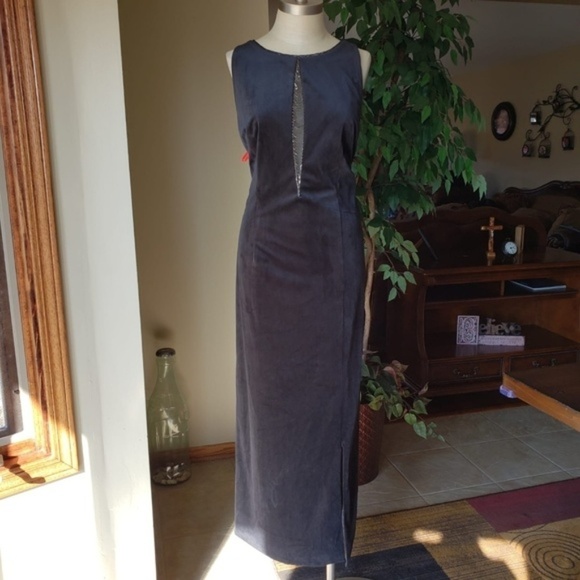 Elie Tahari Dresses & Skirts - NWT Elie Tahari sleeveless Maxi dress sz 16